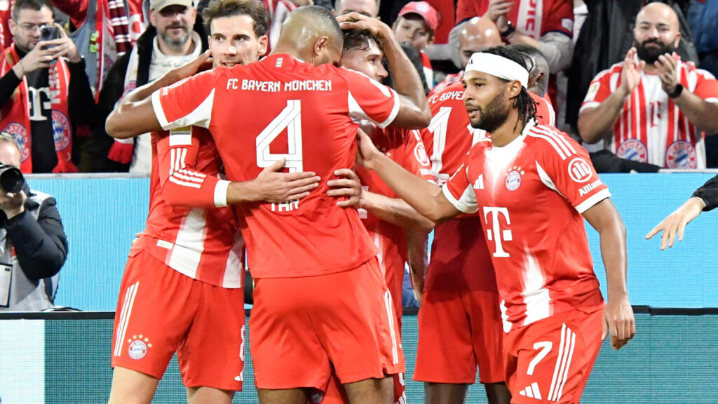 «Бавария» разгромила «Байер» и одержала девятую победу подряд в чемпионате Германии