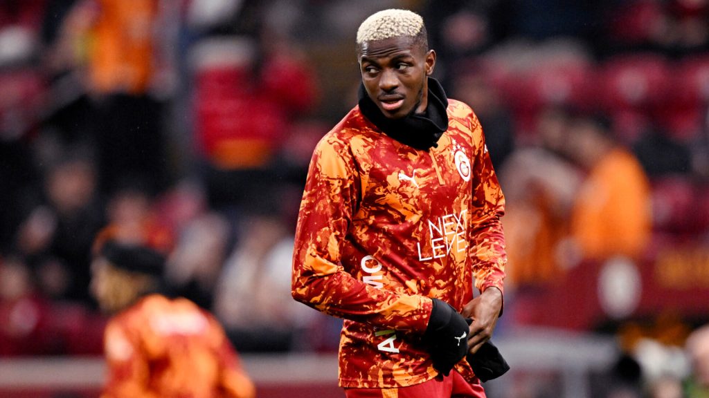 Осимхен заявил, что в «Наполи» с ним обращались как с собакой