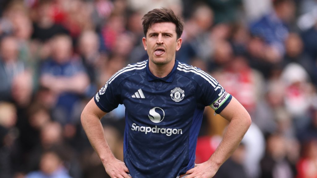 Футболист сборной Англии Магуайр получил 15‑месячный условный срок