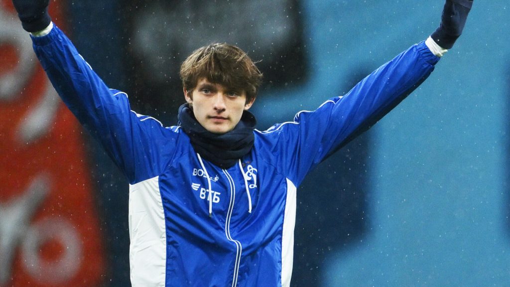 Полузащитник Маринкин продлил контракт с московским «Динамо»