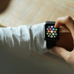Мессенджер Telegram снова появился на часах Apple Watch