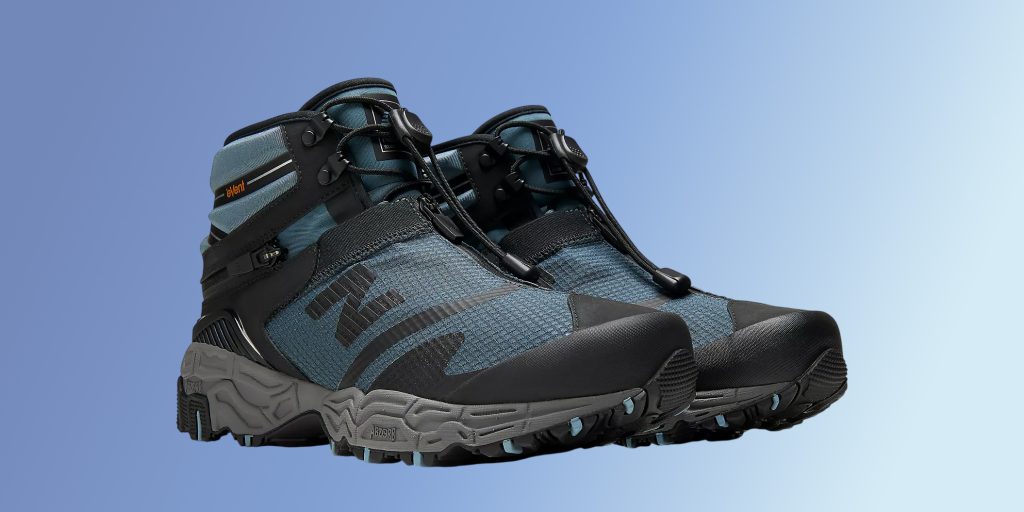 New Balance выпустила ботинки 3 в 1, которые превращаются в сабо и домашние тапочки