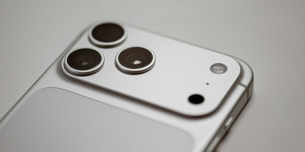 Apple позволит брать iPhone и другие устройства в аренду, а затем менять их на новые