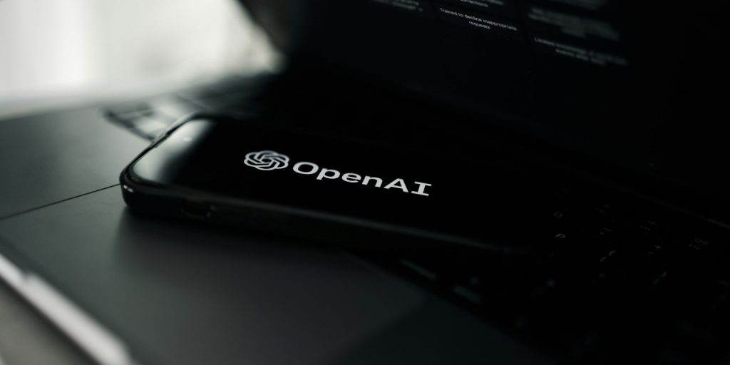 Вышедшие из-под контроля боты OpenAI «сбежали» из лаборатории и взломали систему конкурента